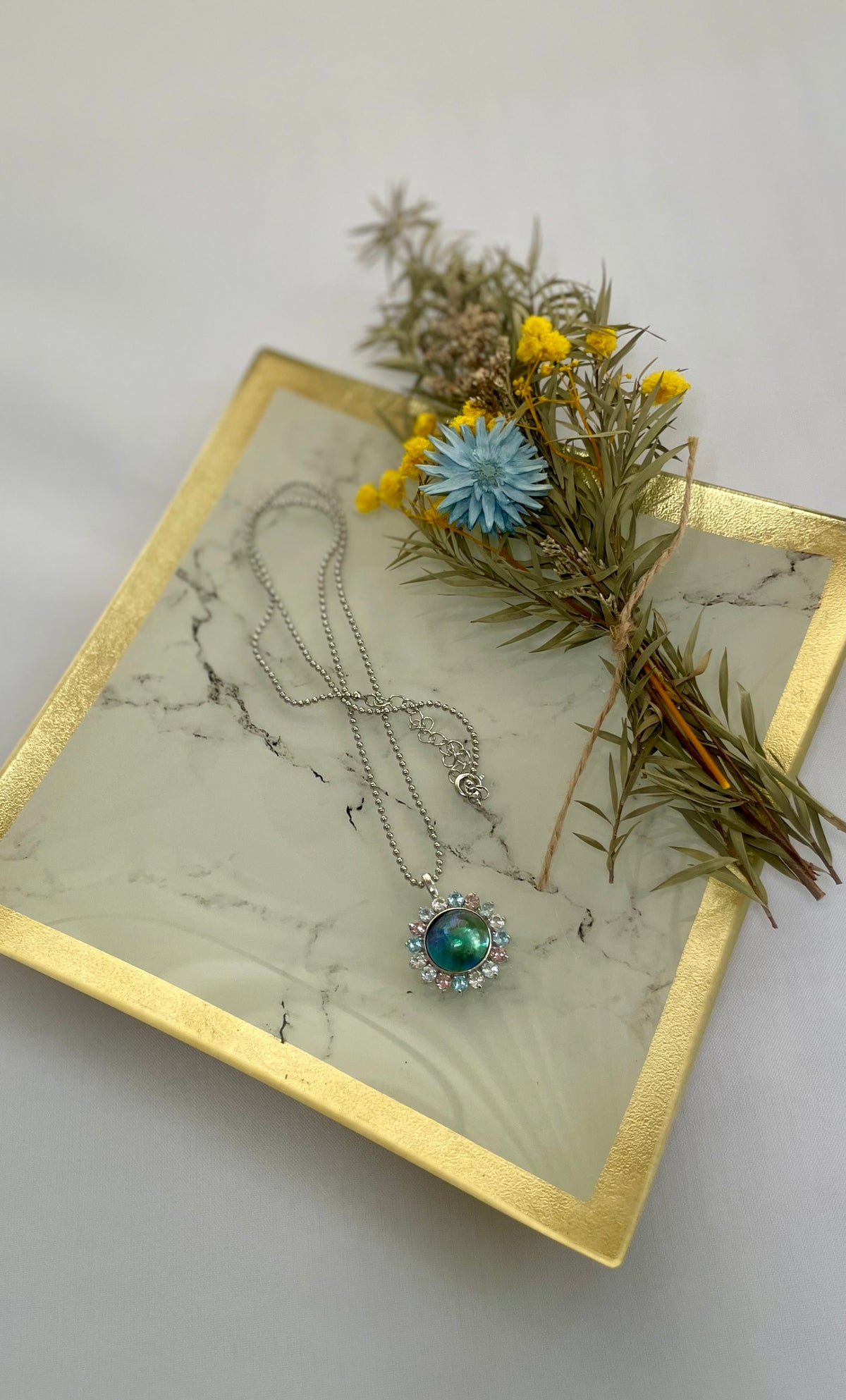 Abalone Pearl 12mm with Color Stone Surround B (Pink Tourmaline, Blue Topaz, Sky Blue Topaz, Citrine White)